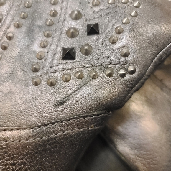 frye & co Pewter Distressed Leather Studded Phoenix Pull-on Cowboy Boots size 8 - Picture 9 of 9